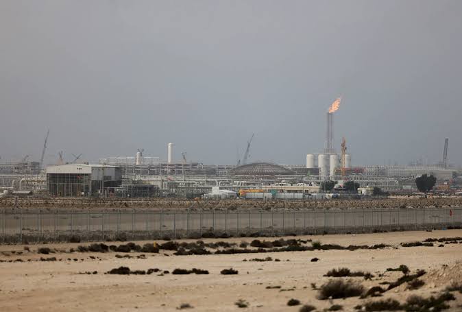 قطر برای احیای تولید LNG آماده می‌شود؛ نخستین واحد توسعه میدان شمالی از نوامبر وارد مدار می‌شود