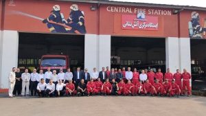 تجلیل از آتش نشانان پالایشگاه نفت بندرعباس در روز ملی ایمنی